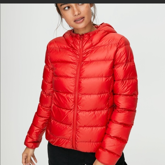 Aritzia Little Puff - Picture 1 of 2